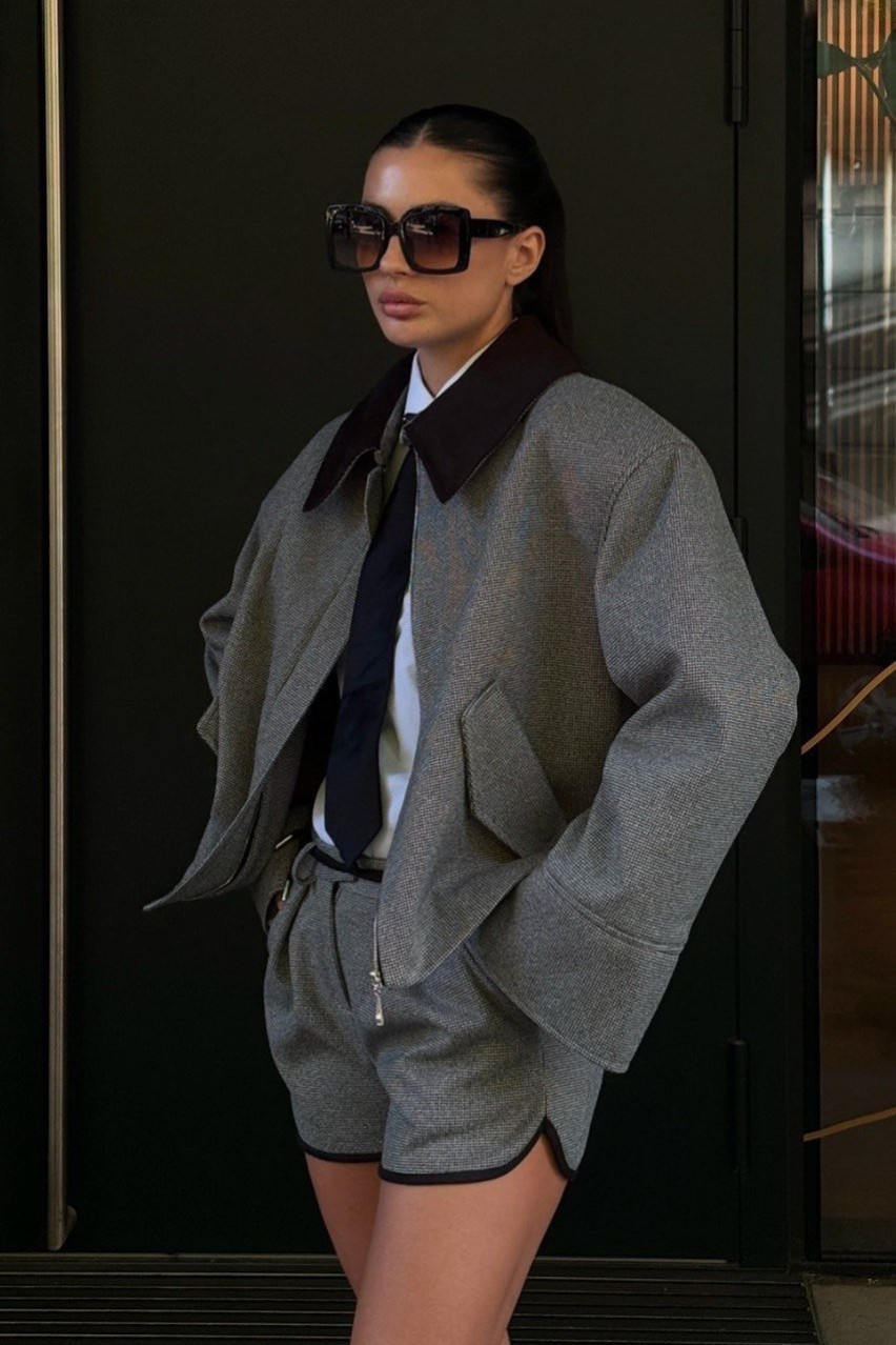 Сірі вовняні шорти LIBERTY