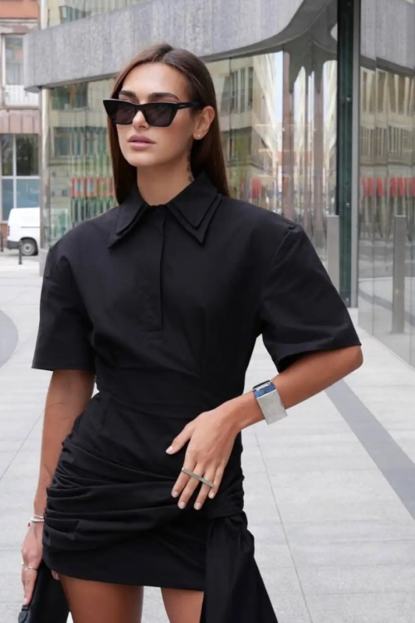 Чорна сукня з шлейфом та подвійним коміром LIBERTY