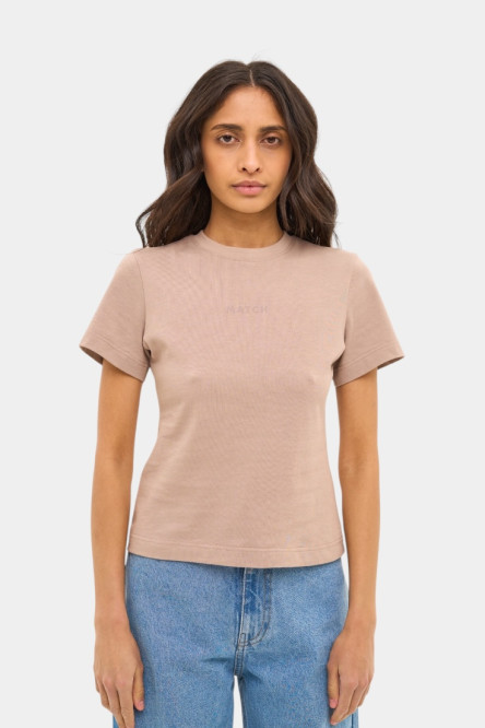 Бежева класична футболка