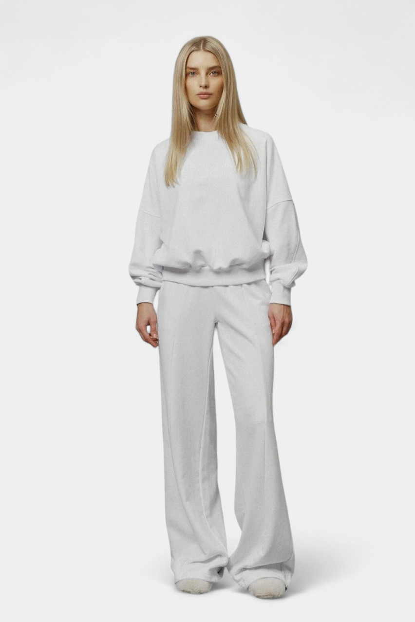 Белый свитшот Basic Nineteen