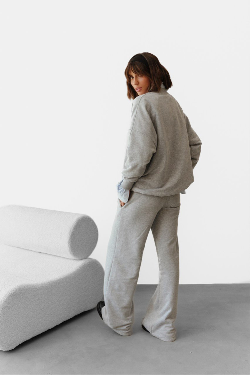 Серый свитшот Good Things Long NINETEEN