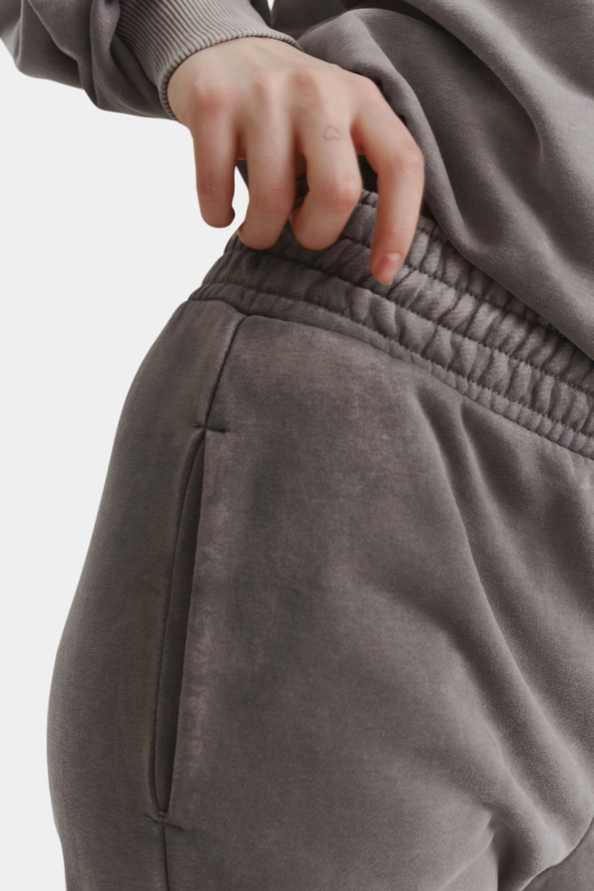 Серые джогеры Muff Nineteen
