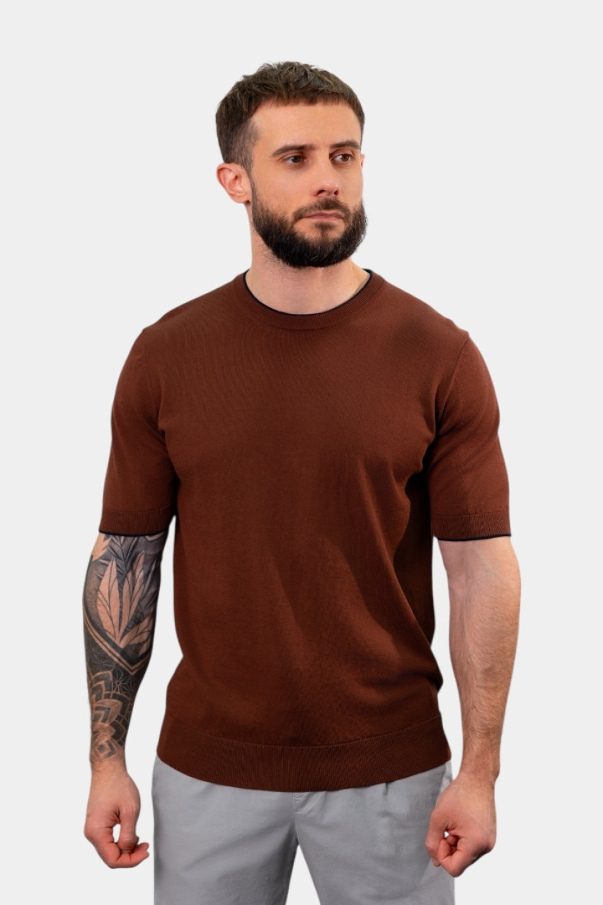 Коричнева вʼязана футболка з чорним кантом R59003F14-H9173-H54 Peserico