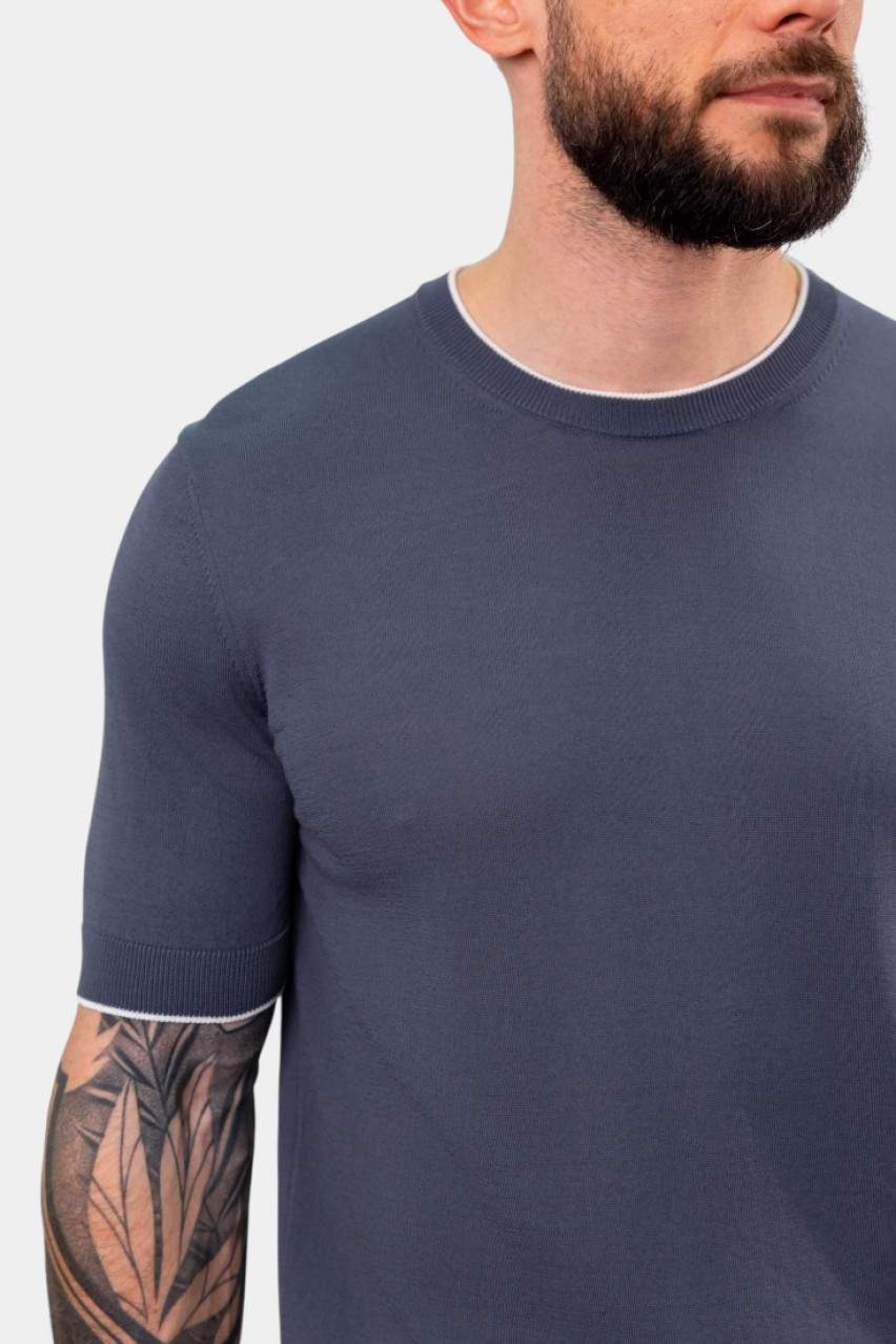 Темно-сіра вʼязана футболка з білим кантом R59003F14-H9173-H60 Peserico