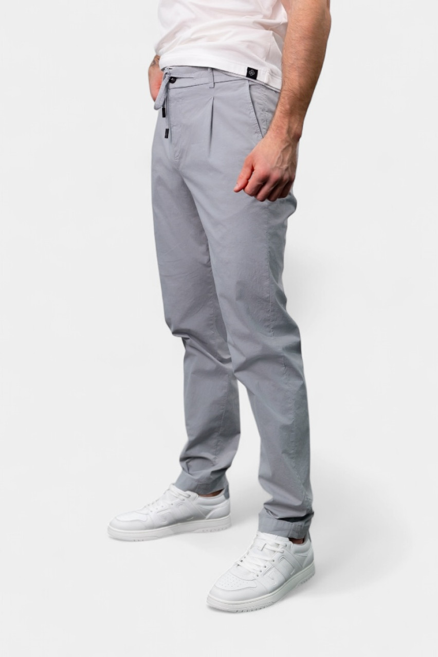 Серые брюки-джогеры из эластичного хлопка R54574T3-00800-075 Peserico