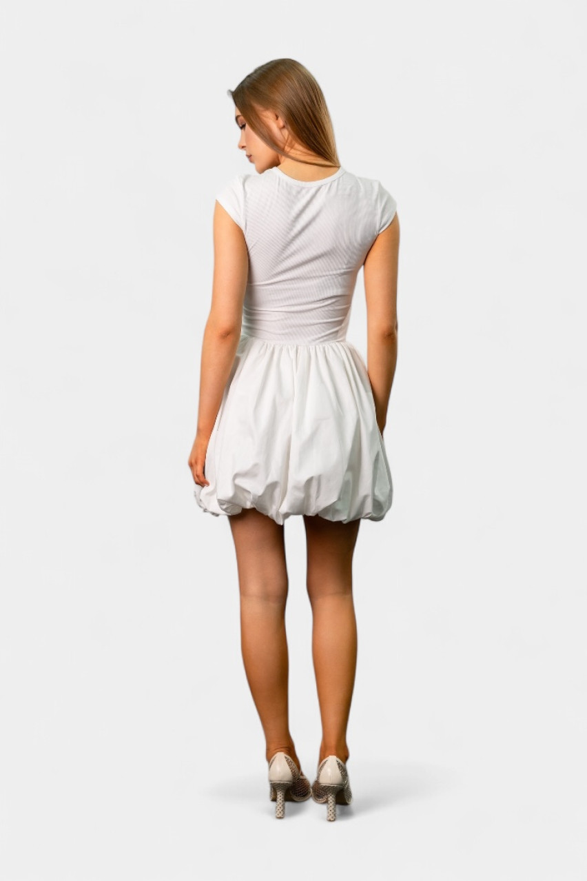 Белое платье с объемным низом 15213 Manosque