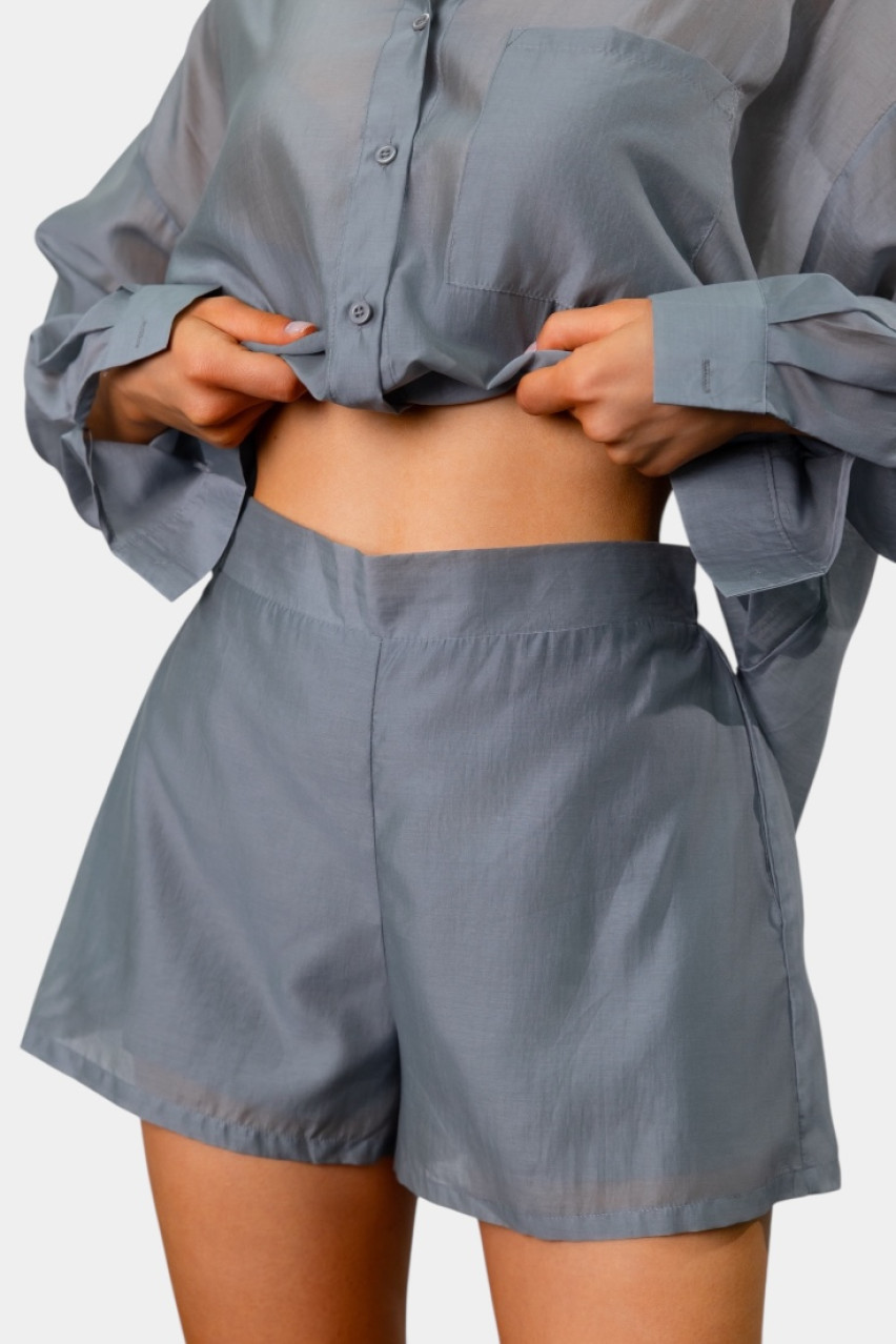 Сірий шовковий костюм з сорочкою та шортами EC553 MOCHY