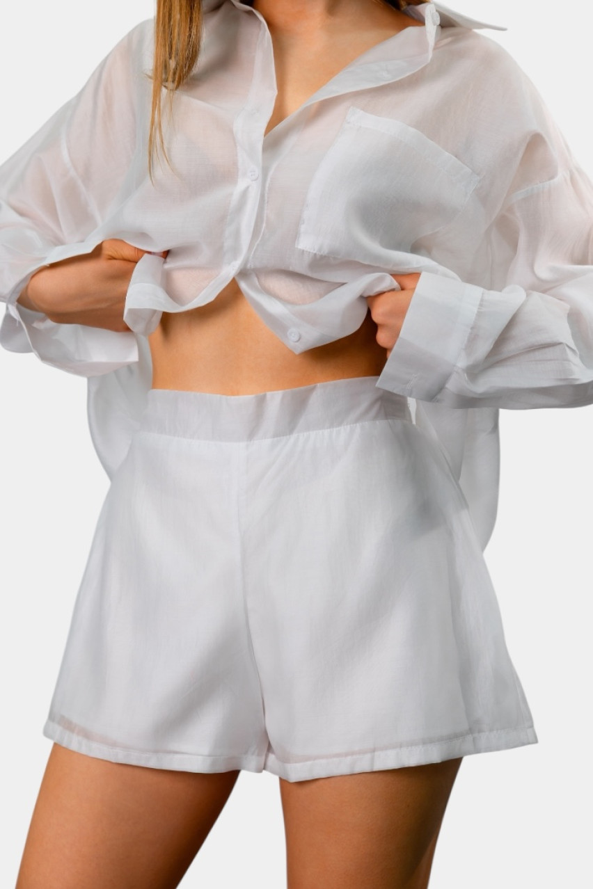 Белый шелковый костюм с рубашкой и шортами EC553 MOCHY