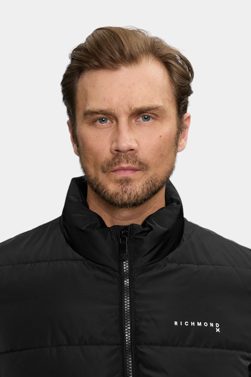 Черный пуховик Wury UMA24192PI Richmond X