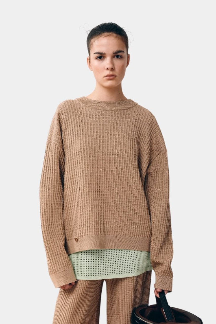 Бежевый свитер с вафельной текстурой SH25-02 beige(389) T.MOSCA