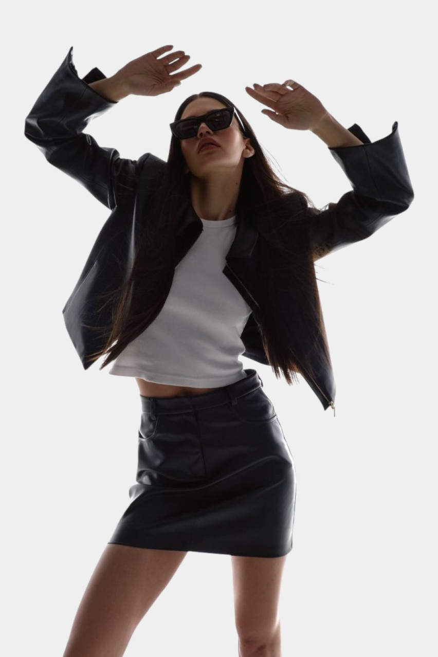 Чорний жакет з екошкіри TWEN2'S