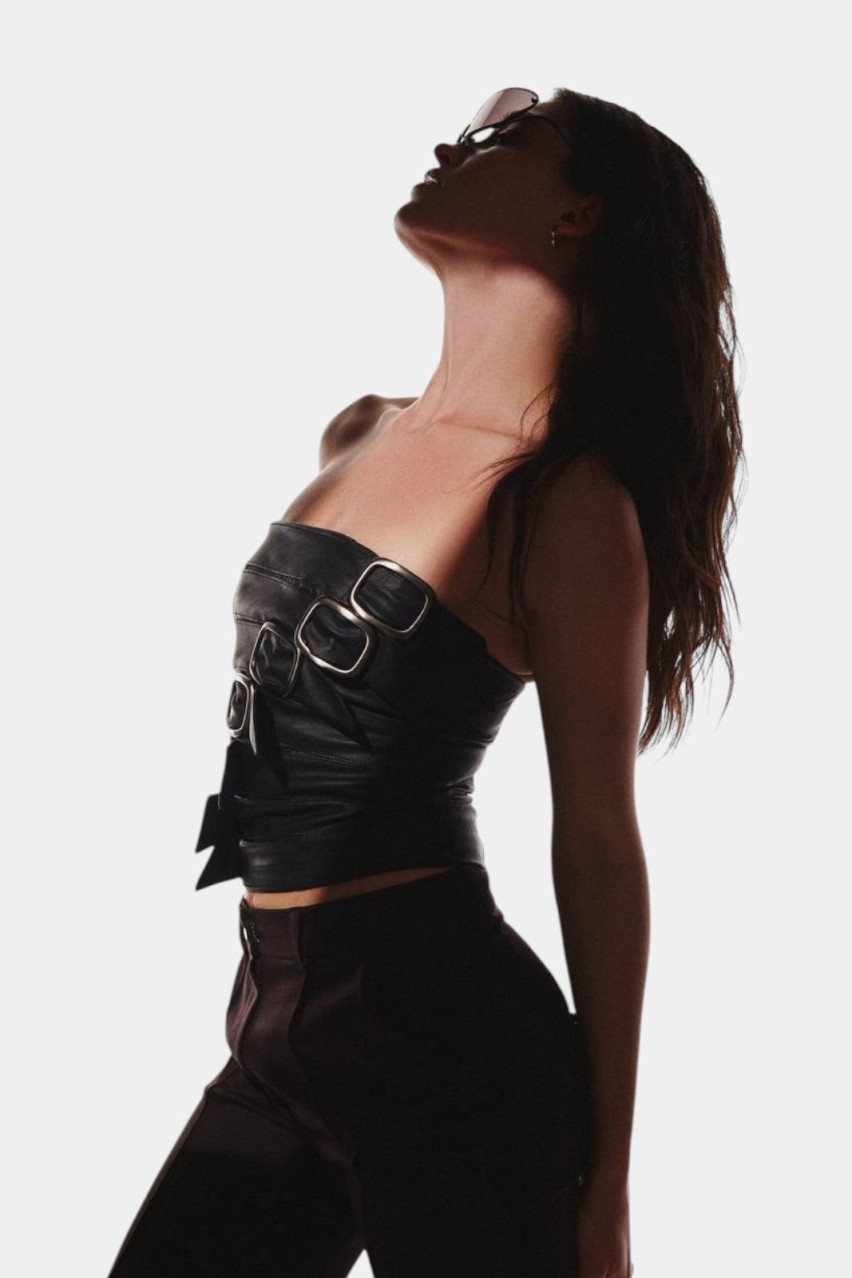 Чорний топ з ремінцями TWEN2'S