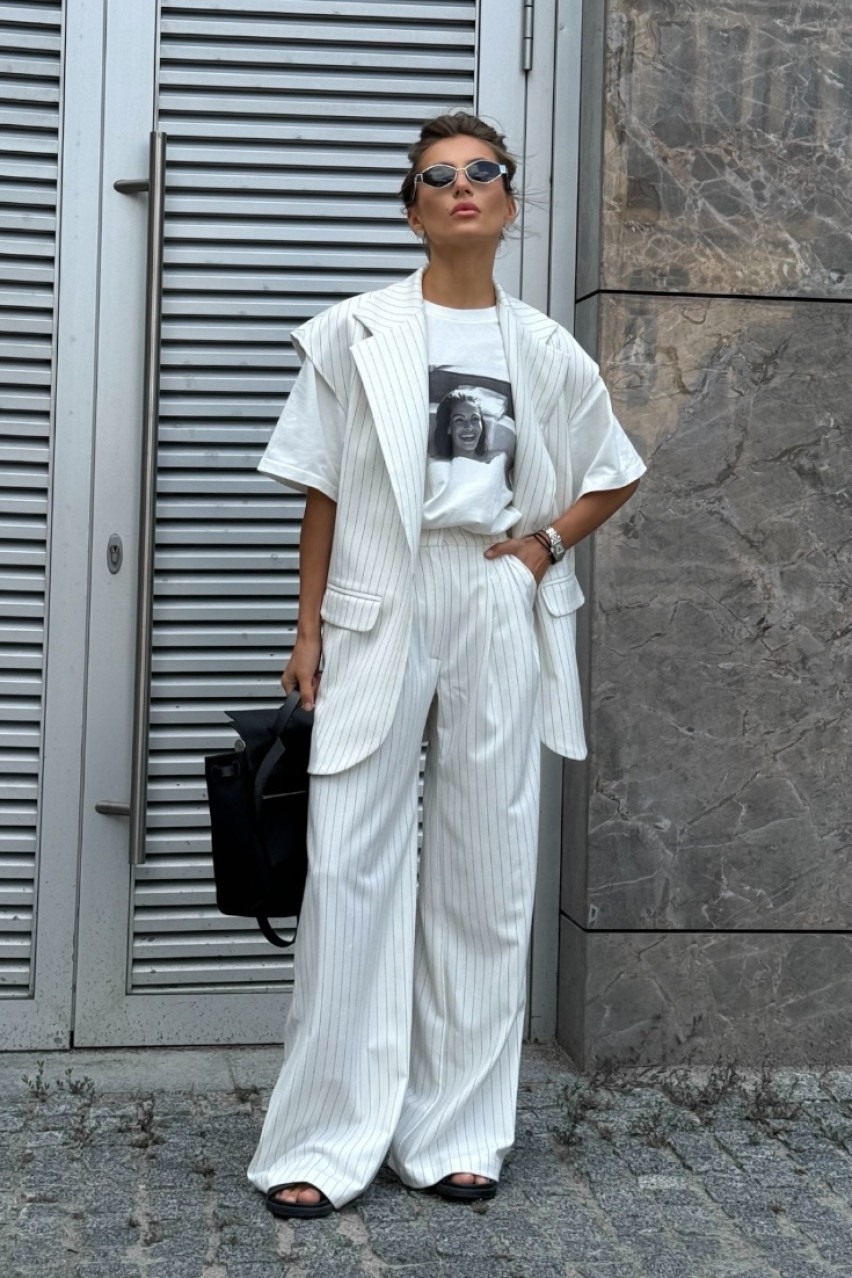 Молочна жилетка в смужку VLADOVA