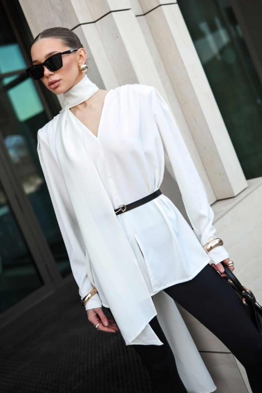 Молочна сатинова блуза з поясом VLADOVA