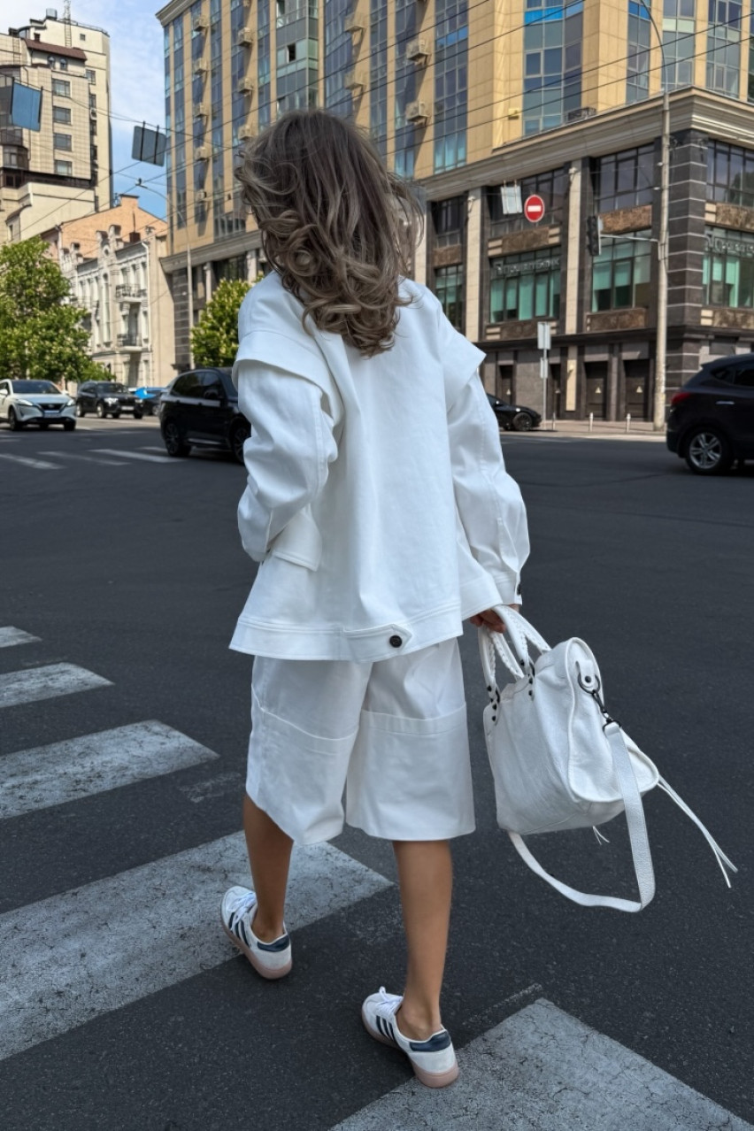 Белая куртка-трансформер VLADOVA