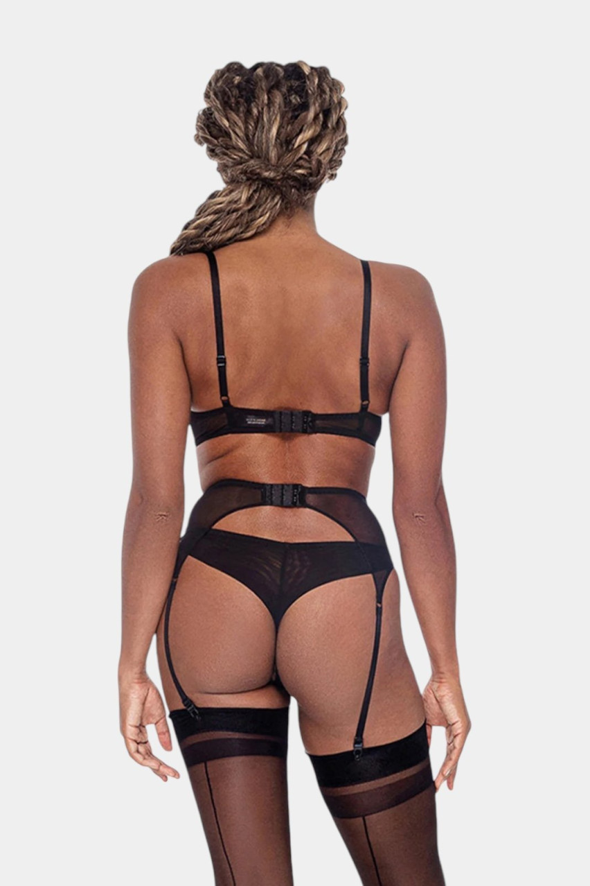 Чорний пояс з гартерами Zhilyova