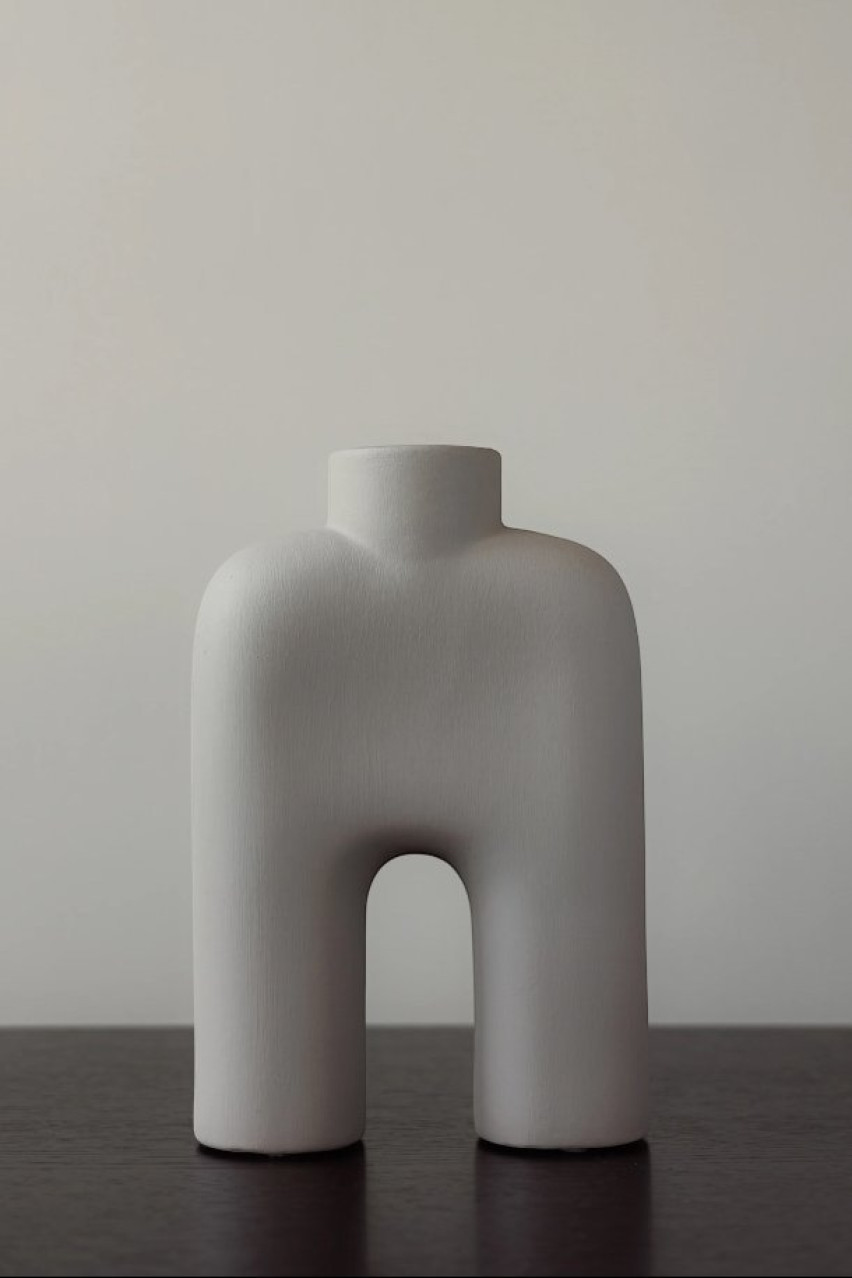 Сіра ваза Apsida L clay kyiv