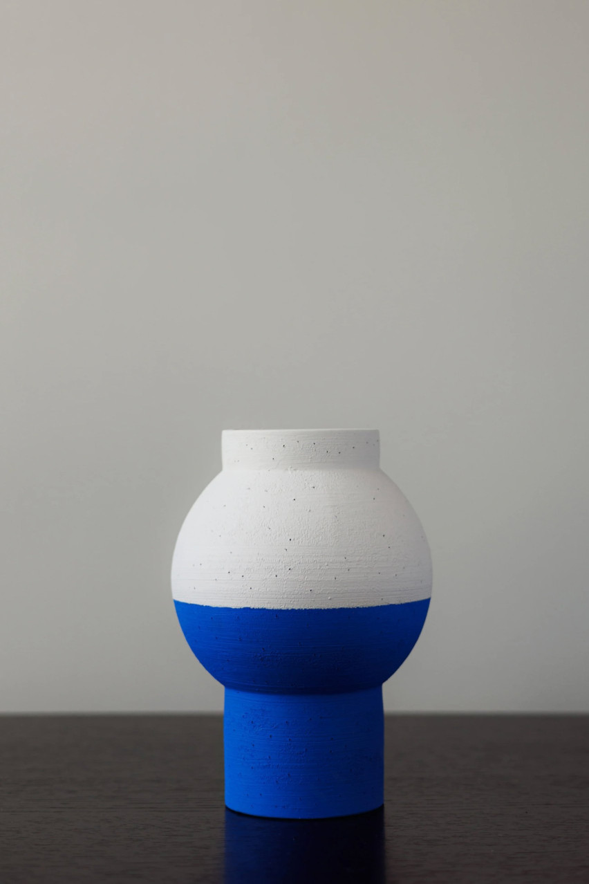 Біло-синя ваза Antistrofo clay kyiv